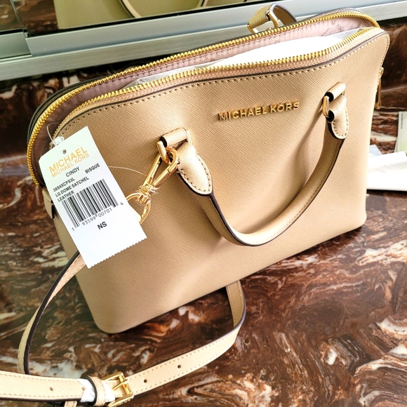 New Micheal Kors Bag